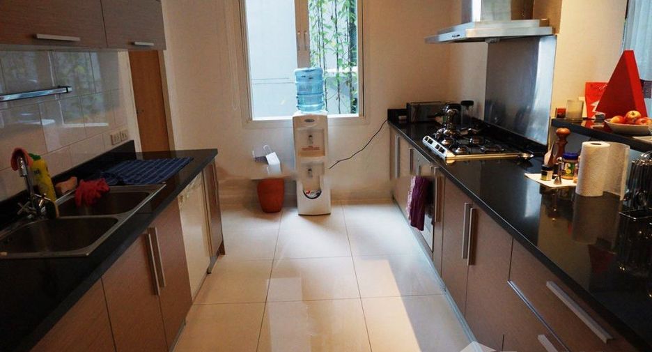 For rent 4 bedrooms condo in Suan Luang, Bangkok