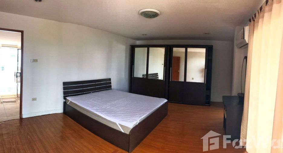 For rent 2 bedrooms apartment in Khlong Toei, Bangkok