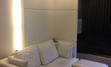 Wohnung zur Miete mit Studio in Khlong San, Bangkok