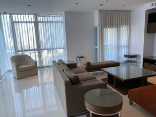 For rent 3 ベッドルーム condo in Pathum Wan, Bangkok