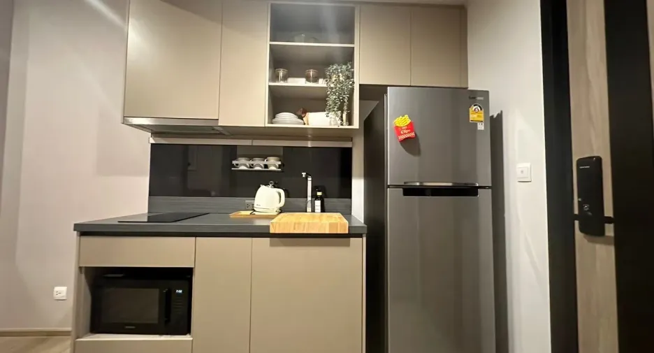 For rent 1 bed condo in Khlong Toei, Bangkok