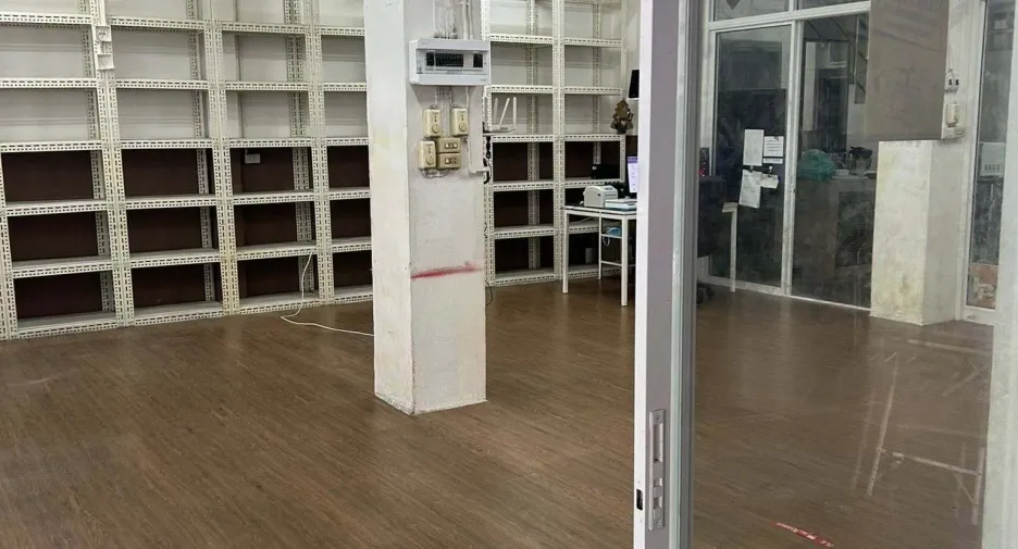 For rent retail Space in Ratchathewi, Bangkok