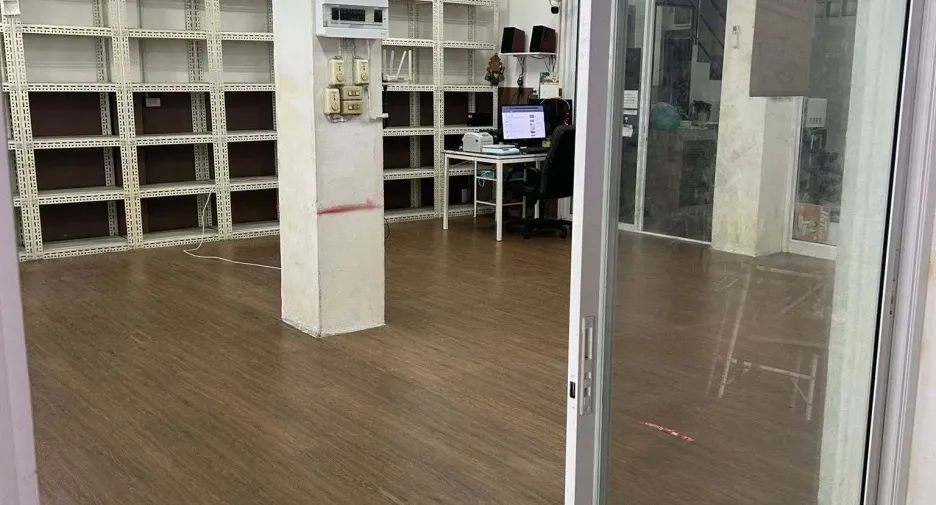 For rent retail Space in Ratchathewi, Bangkok