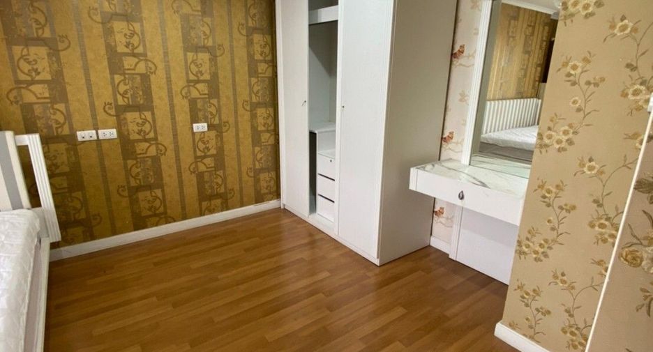 Condo en alquiler de 2 habitaciones en Yan Nawa, Bangkok