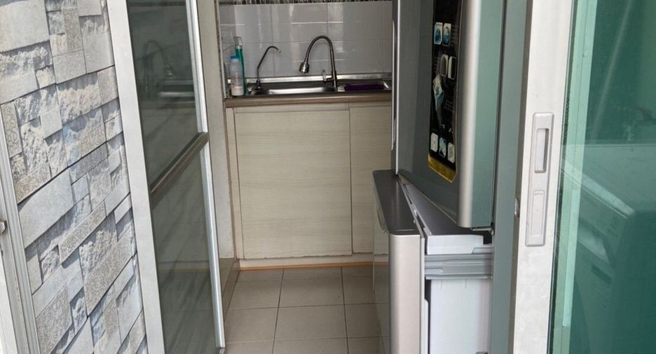 Condo en alquiler de 2 habitaciones en Yan Nawa, Bangkok