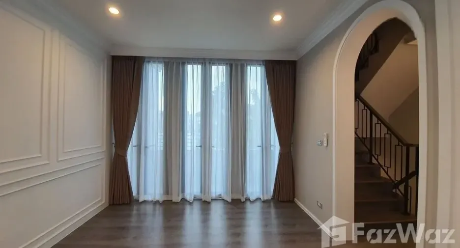 For rent 4 bedrooms house in Prawet, Bangkok