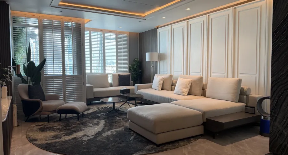 For rent 6 bedrooms condo in Pathum Wan, Bangkok