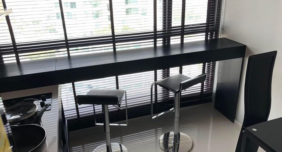 For rent 1 bed condo in Khlong Toei, Bangkok
