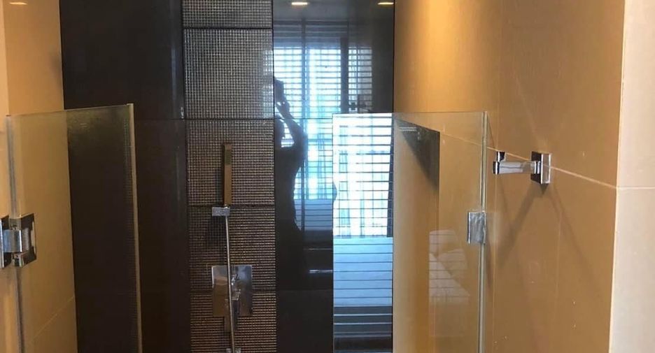 For rent 1 bed condo in Khlong Toei, Bangkok