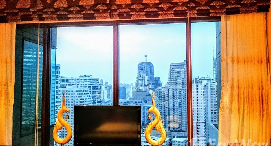 For rent 2 bedrooms condo in Khlong Toei, Bangkok