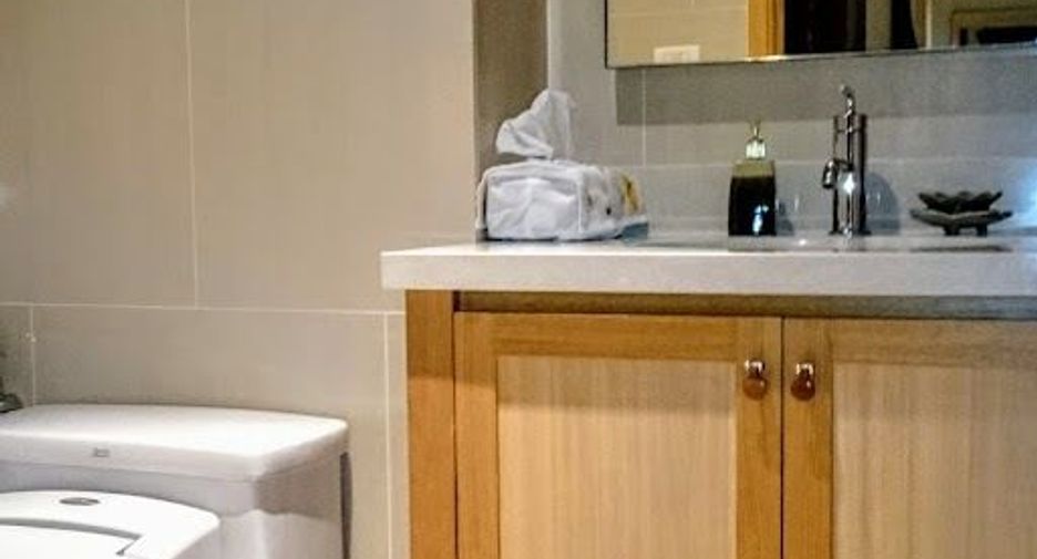 For rent 2 ベッドルーム condo in Khlong Toei, Bangkok