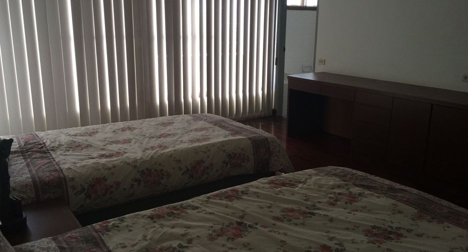 Apartamento en alquiler de 3 habitaciones en Watthana, Bangkok