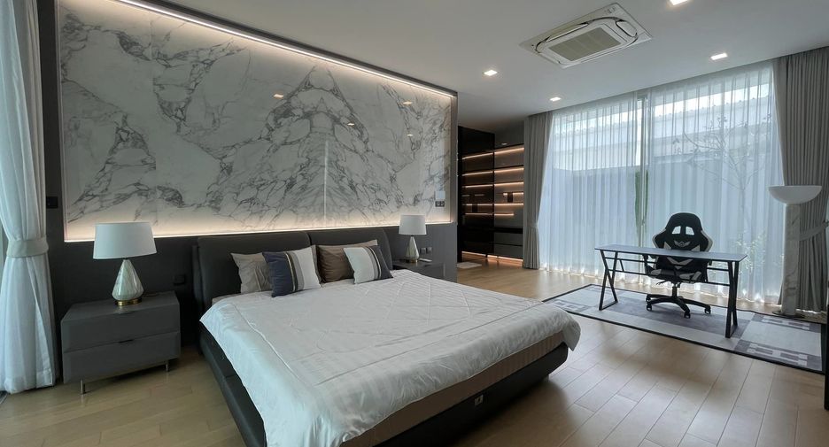 For rent 4 bedrooms house in Bueng Kum, Bangkok