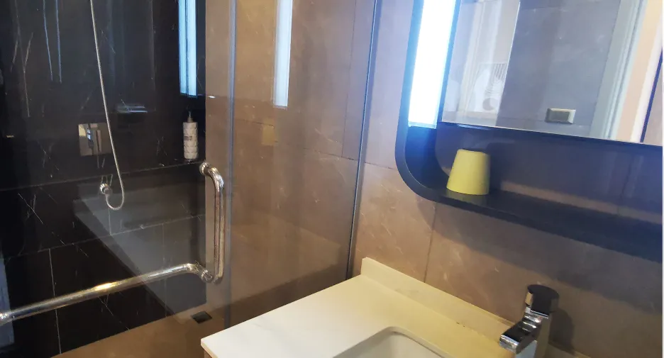 Wohnung zur Miete mit 2 Zimmer in Huai Khwang, Bangkok