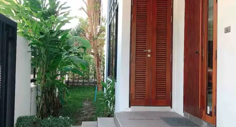 For rent 3 ベッドルーム villa in San Kamphaeng, Chiang Mai