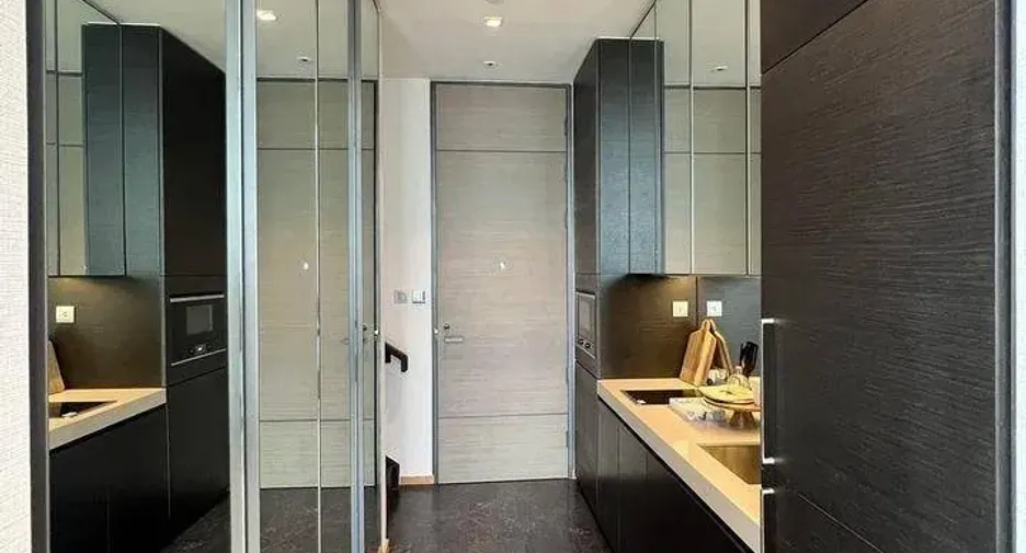 Wohnung zur Miete mit 1 Zimmer in Pathum Wan, Bangkok