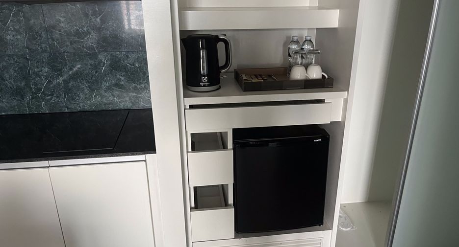 Wohnung zur Miete mit Studio in Sathon, Bangkok