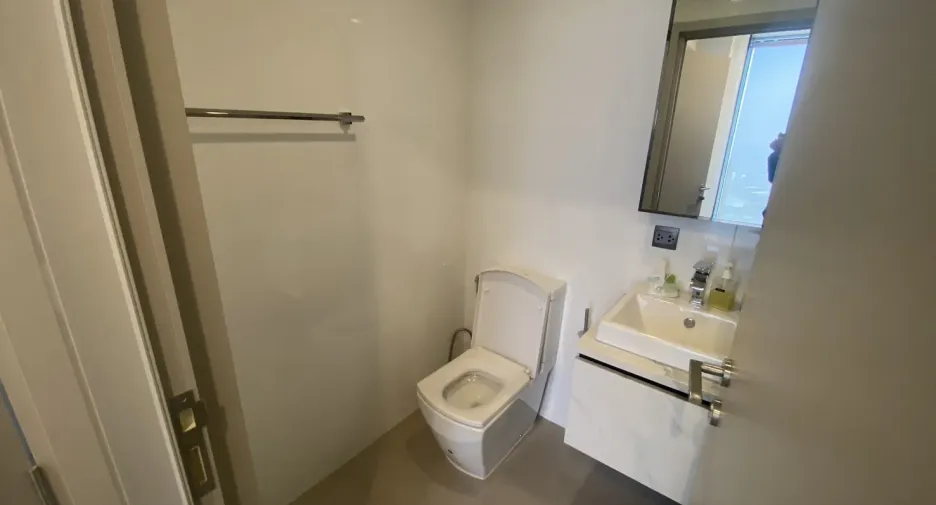 À louer 1 chambre condo à Phra Khanong, Bangkok