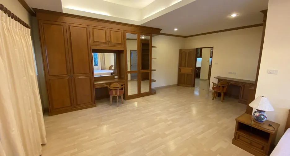 For rent 3 ベッドルーム apartment in Watthana, Bangkok