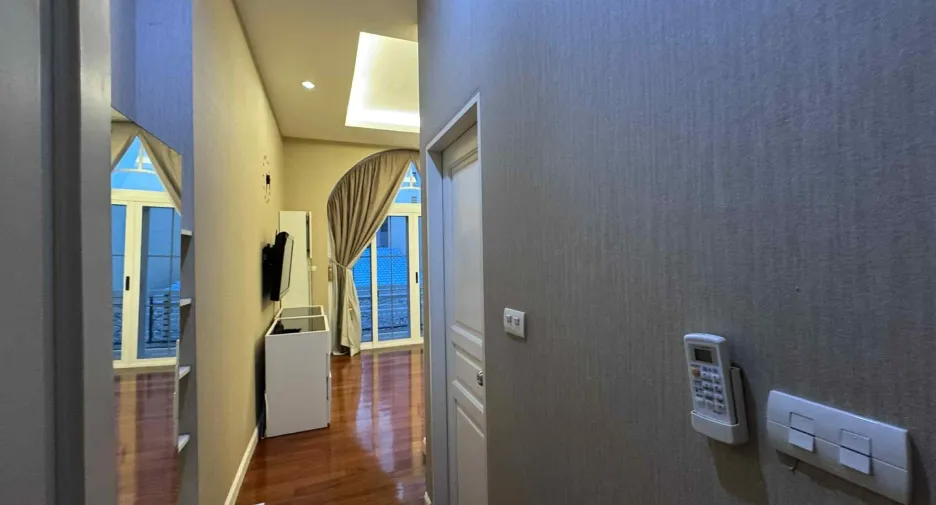Casa en alquiler de 4 habitaciones en Khlong Toei, Bangkok