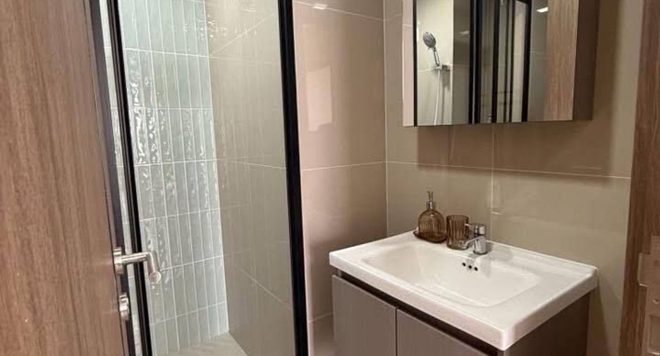 For rent studio condo in Phaya Thai, Bangkok