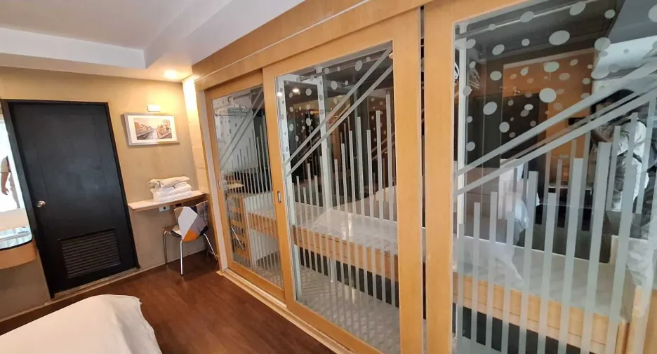 For rent 2 bedrooms condo in Watthana, Bangkok