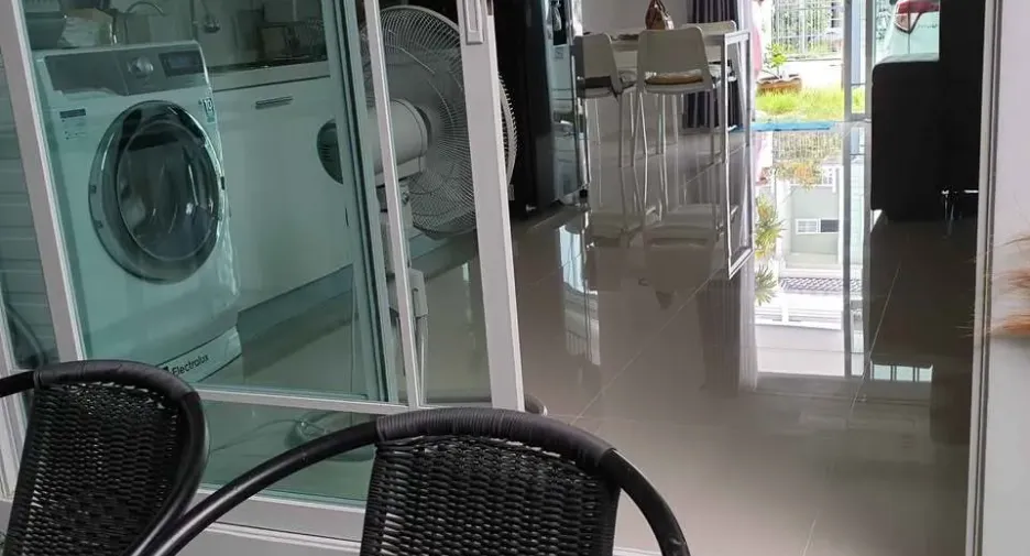 For rent 2 bedrooms townhouse in Prawet, Bangkok