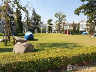 出租 2 卧室 联排别墅 在 Prawet, 曼谷