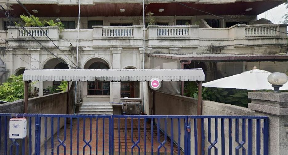 Reihenhaus zur Miete mit 4 Zimmer in Watthana, Bangkok