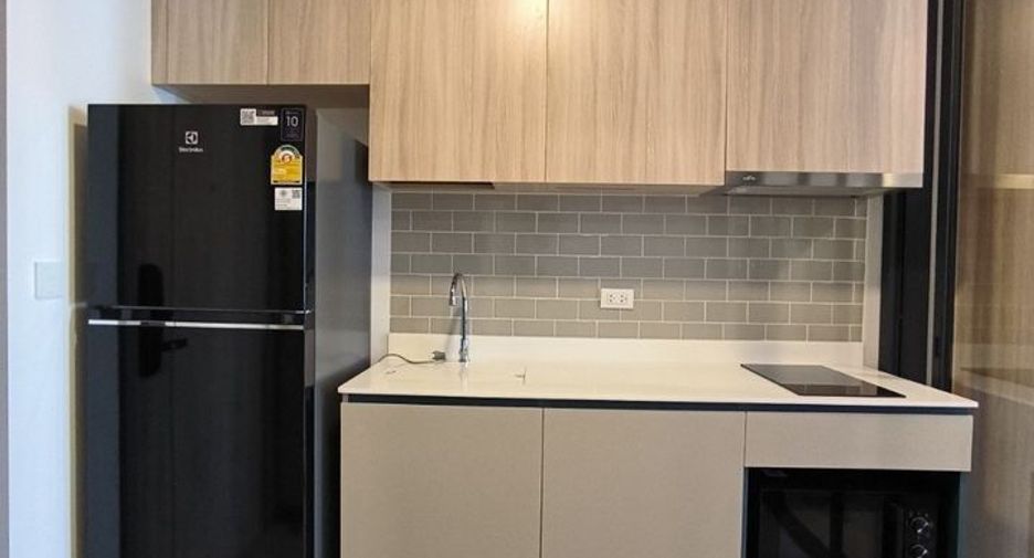 For rent 1 bed condo in Ratchathewi, Bangkok
