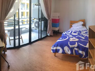 For rent 3 bedrooms condo in Sathon, Bangkok