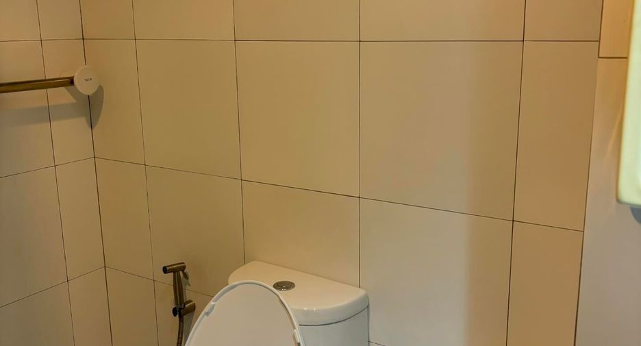 For rent studio condo in Phaya Thai, Bangkok
