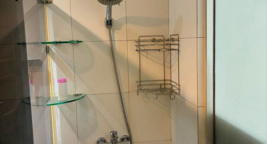 For rent studio condo in Phaya Thai, Bangkok