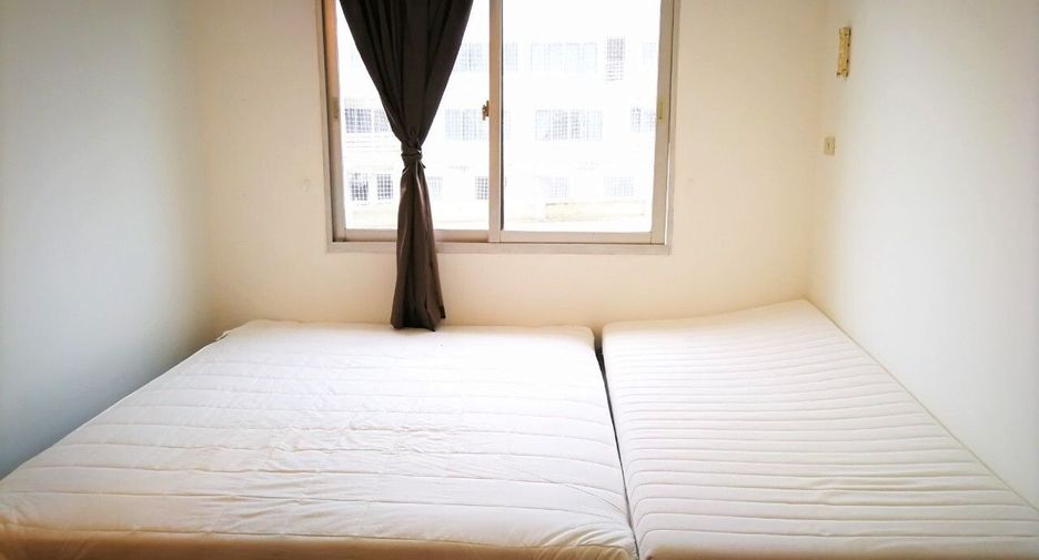 For rent 2 bedrooms condo in Yan Nawa, Bangkok