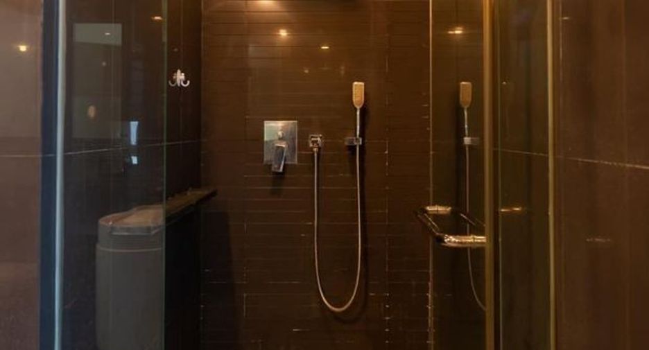 Condo en alquiler de 2 habitaciones en Phra Khanong, Bangkok