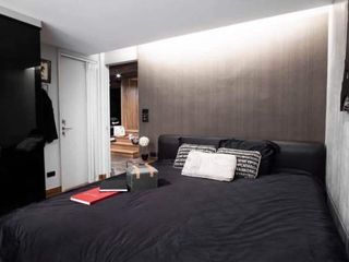 For rent 3 bedrooms condo in Huai Khwang, Bangkok
