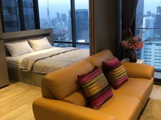 À louer 1 chambre condo à Bang Rak, Bangkok
