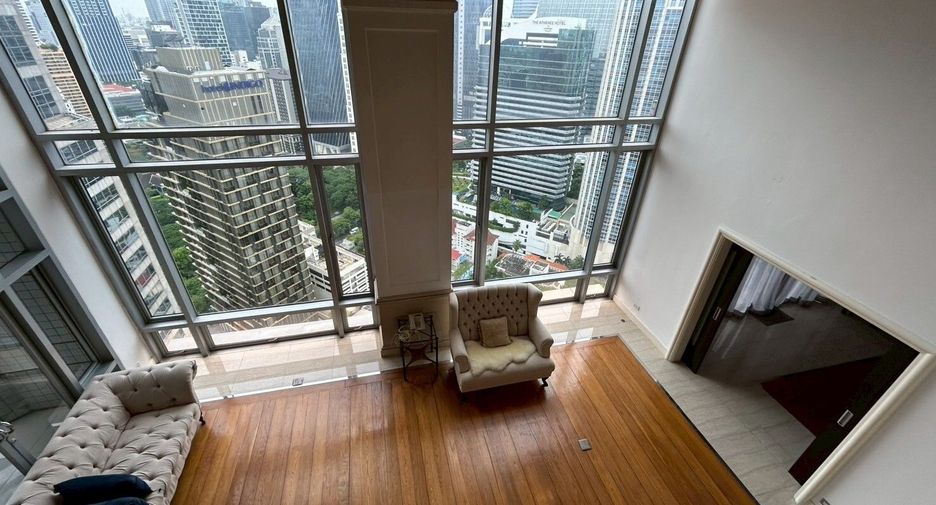 For rent 4 bedrooms condo in Pathum Wan, Bangkok