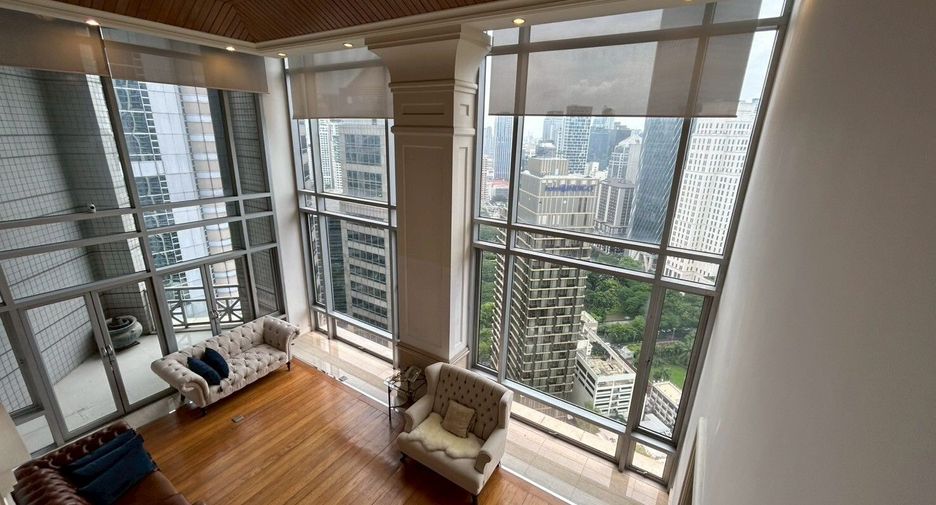 For rent 4 bedrooms condo in Pathum Wan, Bangkok