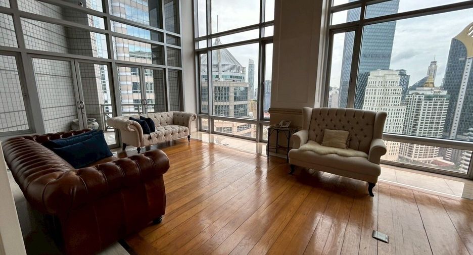 For rent 4 bedrooms condo in Pathum Wan, Bangkok