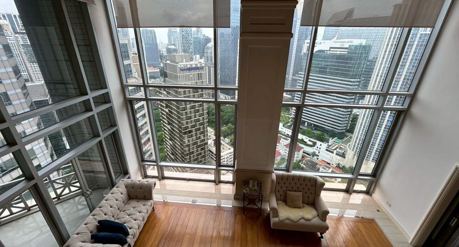 For rent 4 bedrooms condo in Pathum Wan, Bangkok