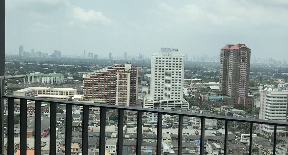 À louer 1 chambre condo à Bang Na, Bangkok