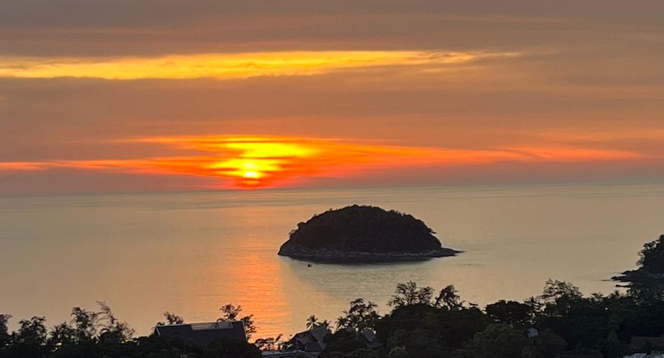 For sale 2 bedrooms condo in Mueang Phuket, Phuket