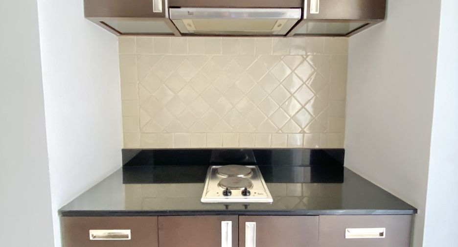 For rent 1 bed condo in Pathum Wan, Bangkok