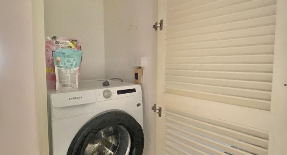 For rent 1 bed condo in Pathum Wan, Bangkok