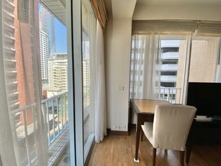 Wohnung zur Miete mit 1 Zimmer in Pathum Wan, Bangkok