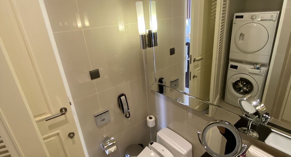 For rent 1 bed condo in Watthana, Bangkok