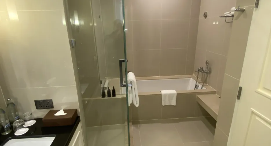 For rent 1 bed condo in Watthana, Bangkok