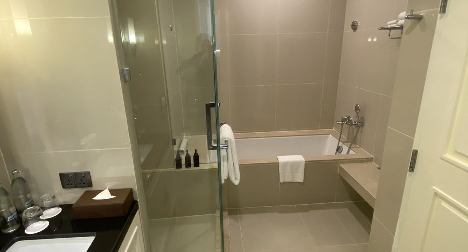 For rent 1 bed condo in Watthana, Bangkok