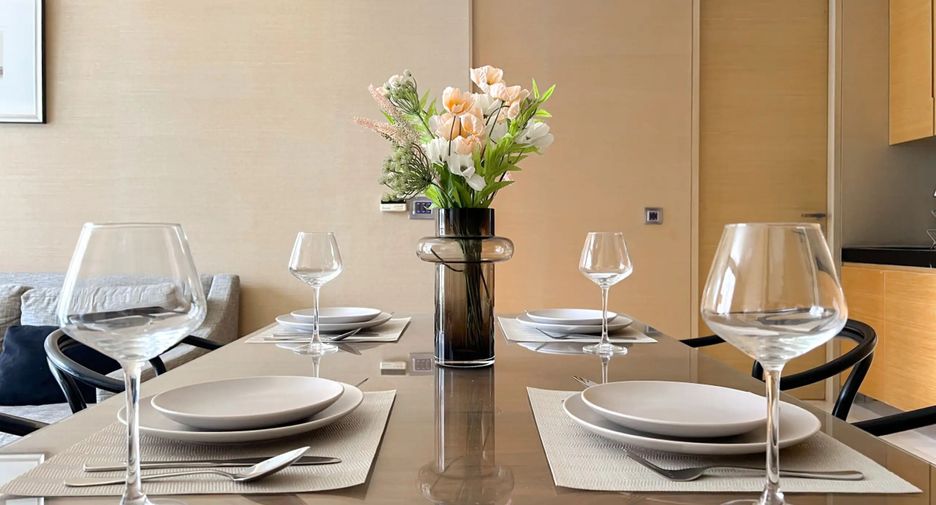 For rent 2 bedrooms condo in Sathon, Bangkok